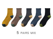 Load image into Gallery viewer, 2020 New Japanese Harajuku Socks Autumn Winter Warm Men&#39;s Socks Thicke Terry Breathable High Quality Casual Business Socks Male